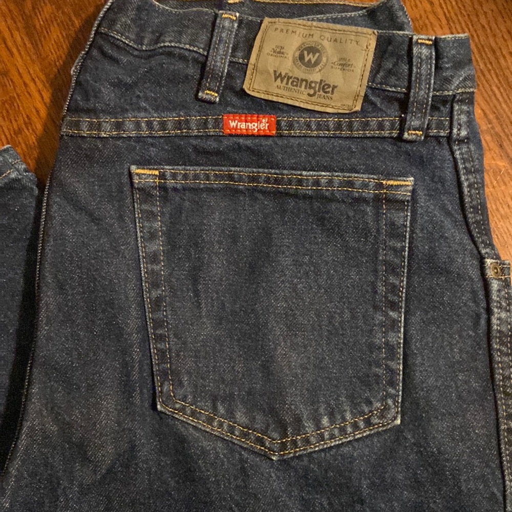 Wrangler Premium Quality blue jeans